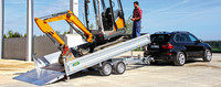<p>Beim Transport von Maschinen und Material, Schüttgut und Grünschnitt sind Anhänger mit einem güns-tigen Verhältnis aus Gewicht und Nutzlast das beste…</p>