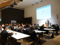 <p>Heute sind die meisten ­Maschinen der führenden Hersteller von Werk aus bereits mit einem GPS-Sender ausgestattet. Doch wie lassen sich die…</p>