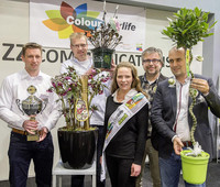 <p>Helleborus King- Collection von Special Plant Zundert, aus den Niederlanden, erhielt am 30 Januar 2014 an der IPM in Essen (D) den diesjährigen dem…</p>