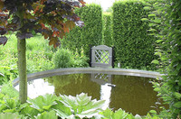 <p>Tore und Pforten sind Wegweiser, schaffen Einblicke in den Garten und rahmen Ausblicke in die Landschaft. Tore und Pforten ermöglichen zudem eine…</p>