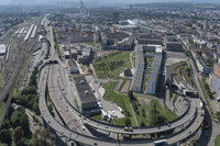 <p>Der Erlenmattpark und das ihn umgebende neue Erlenmattquartier gehören zu den spannendsten Beispielen moderner Stadtentwicklung in Basel. Wo einst…</p>
