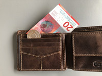 <p>Die Verhandlungen sind abgeschlossen. Für 2019 haben der Unternehmerverband JardinSuisse und sein Sozialpartner, die Grüne Berufe Schweiz (GBS), eine…</p>