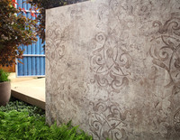 <p>Individuelle Raumgestaltung im Aussenbereich macht aus der grauen Garagenwand des Nachbarn ein Element mit optischer Sogwirkung und zwar direkt von…</p>