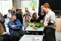 <p>Elf angehende Floristinnen des Berufsbildungszentrums Natur und Ernährung Luzern (BBZN) besuchten im September 2025 während zwei Wochen eine…</p>