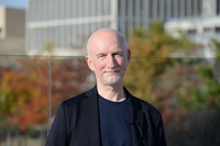 <p>Die britische Gartenwelt hat mit Nigel Dunnet einen seiner führenden Persönlichkeiten im Bereich der Pflanzengestaltung verloren. Dunnet verstarb mit…</p>