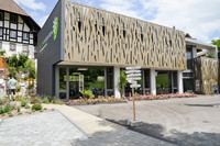 <p>Mit dem Neubau des Firmengebäudes mit Magazin hat sich </p><p>Kuster Gärten AG in Mühleberg einen seinem Stellenwert im Grossraum Bern gemäs­sen Auftritt…</p>