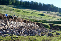 <p>Trockenmauern sind lebendige und langlebige Bauwerke. Jede für sich ein Unikat. Derartige naturnahe Mauern schaffen wertvolle Klein­strukturen. Aus…</p>