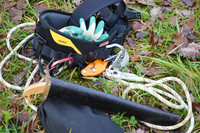 <p>Am gemeinsam von baumschnittkurs.ch und baumklettern.ch durchgeführten Praxiskurs «Sicher ­Arbeiten auf Kleinbäumen» erlernten die Anwenderinnen und…</p>