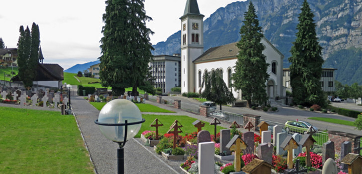 Friedhofanlage in Quarten.