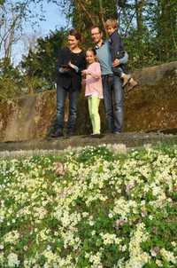 <p>Auch im sechsten Jahr seit ihrer Lancierung inspiriert die App «Flower Walks» Naturbegeisterte mit neuen Streifzügen und eindrücklichen Geschichten zu…</p>