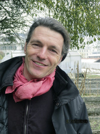 <p>Als Gärtner entdeckt Peter Leuthold selbst nach 13 Jahren im Botanischen Garten Bern immer wieder Neues an «seinen» Pflanzen. Er pflegt und betreut…</p>