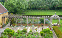 Pergola im Garten Schloss