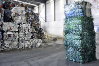 <p>Das betriebsinterne Recycling wird allein aus Kostengründen seit Jahrzehnten realisiert. Die getrennte Sammlung von Wertstoffen hat Tradition in…</p>