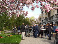 <p>Die nationale Kampagne «Gartenjahr 2016 – Raum für Begegnungen» wurde am 7. April 2016 im Park der Villa Patumbah in Zürich feierlich eingeläutet. Mit…</p>