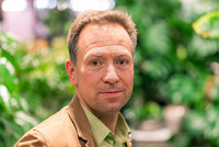 <p>Ich hege ein ambivalentes Verhältnis zu organisierten Netzwerken. Zweifellos haben Verbundgemeinschaften, wie sie in diesem Heft beschrieben werden…</p>
