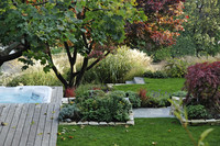 <p>Es gibt Gärten, die tragen unverkennbar die Handschrift eines bestimmten Garten- oder Landschaftsarchitekten. Nicht so bei Patrick Schöni. Egal ob…</p>