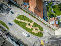 «Insel in der Stadt» gastiert diesen Sommer über in Thun <p>Heinrich Gartentors Kunstprojekt «Insel in der Stadt» zieht Kreise. Ab dem 12. Juni lebt die im letzten Jahr für den Münsterhof in Zürich konzipierte…</p>