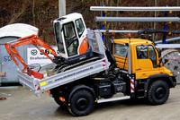 <p>Mit Abroll- und Absetzsystemen für Mulden, Container und Arbeitsgeräte können Fuhrparkleiter die Auslastung ihrer Kommunal- und Sonderfahrzeuge…</p>