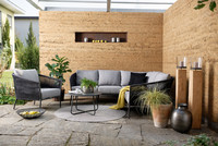 <p>Als Baumaterial mit einer uralten Tradition kann Lehm auch im Garten eingesetzt werden. Wichtig ist jedoch ein guter Wetterschutz, um eine Erosion zu…</p>