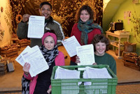 <p>Am Donnerstag, 16. November 2017 übergeben Lernende und Mitarbeitende der GSH vor dem Berner Rathaus die gesammelten Unterschriften an…</p>