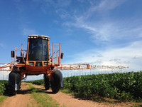<p>Pflanzenschutzmittel kommen vor allem in der Landwirtschaft zum Einsatz, um Schädlinge zu bekämpfen. Dabei können sie jedoch auch nützliche…</p>