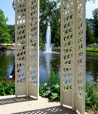 <p>In den letzten Jahrzehnten haben einstmals bedeutende Kurstädte an Charme verloren. Veränderungen im Gesundheitswesen führten zu immer weniger…</p>