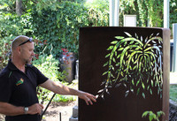 <p>Das berufliche Netzwerk fehlt, die Konkurrenz ist gross und niemand wartet in Kanada auf Einwanderer. Sie müssen sich in ihrer zweiten Heimat neu…</p>