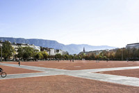 <p>Die Zeitschrift Hochparterre prämiert jährlich die besten Bauten und Objekte in Landschaft, Architektur und Design und verleiht die Hasen in Gold,…</p>