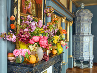 <p>Neun herausragende Floristinnen und Floristen haben sich während mehrerer Wochen in die bewegte und faszinierende Geschichte des Habsburger Schlosses…</p>