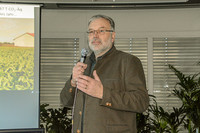 <p>Aus Anlass seines 20-Jahre-Jubiläums ging der Substrathersteller Ökohum aus Herrenhof in den Blumenbörsen Bern, Rothrist und Zürich mit einem…</p>