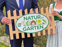 <p>Seit 1999 werden in Niederösterreich naturnah gestaltete und gepflegte Gärten mit der «Natur im Garten»-Plakette ausgezeichnet. Kürzlich konnte die…</p>