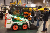 <p>Digitalisierung und Elektrifizierung machten vor der Baubranche nicht halt. Dies zeigte sich an der Baumaschinenmesse vom 7. bis 10. Februar 2019 auf…</p>