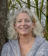 <p>Der Boden ist eine in menschlichen Zeitmassstäben nicht erneuerbare Ressource, Basis der Nahrungsproduktion, weltweit wichtiger Kohlenstoffspeicher…</p>