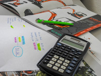 <p>Geräte und Maschinen erhöhen auf Baustellen die Produktivität und verkürzen die Dauer der Ausführung. Dieser Optimierungs-prozess geht einher mit der…</p>