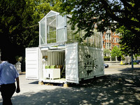 Der Schrebergarten der Zukunft ist hypertechnisch und trendy <p>Treibhäuser auf Dächern, Container auf öden Brachflächen: Eine Zürcher Start-up- Firma will die kommerzielle Gemüse- und Fischproduktion auf…</p>