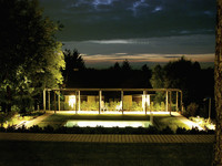 <p>Eine Pergola ist stets ein reizvolles Gestaltungselement und eine besondere Herausforderung bei der Gartenplanung. Bei dem hier vorgestellten Beispiel…</p>