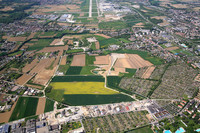 <p>An der Grenze zu Basel, dort, wo heute Kies abgebaut wird und Monokulturen und Familiengärten die Landschaft prägen, soll der binationale…</p>