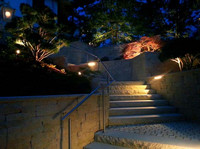 <p>LED-Licht basiert auf der Halbleitertechnik und ermöglicht Design, das früher nicht umsetzbar war. Zeitgleich werden die LED-Module und LED-Lampen…</p>