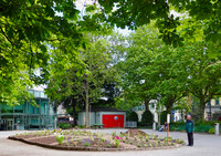 Ein Gemeinschaftsgarten für jedes Basler Quartier <p>Zusätzlich zum breiten Angebot an Familiengärten sollen die «Urban Agriculture»-Angebote in der Stadt Basel ausgebaut werden.Dies fordert ein…</p>
