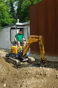 <p>Die ersten Ausbildungskurse zum Baugeräteführer/in finden ab November in verschiedenen Bildungszentren von JardinSuisse statt - höchste Zeit also für…</p>