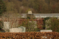<p>Auf dem Friedhof am Hörnli im Basel sind 26 Wortbilder mit bis zu vier Meter grossen Buchstaben über die Anlage verteilt. Die Kunstinstallation «Zeit…</p>