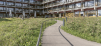<p>Überall werden Geländer, Brüstungen und Handläufe benötigt, da sie Personen vor Abstürzen und Stürzen schützen. Sie sorgen für sicheren Halt –…</p>