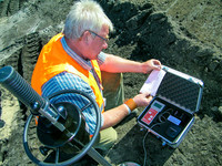 <p>Garten- und Landschaftsbaubetriebe können ganz einfach die Einbauqualität von Fundationsschichten oder Verfüllungen überprüfen. Preisgünstige,…</p>