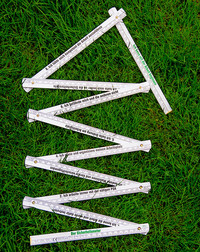 <p>Im letzten Herbst wurde von JardinSuisse der Sicherheitsmeter eingeführt. Damit will der Unternehmerverband Gärtner Schweiz die Lernenden von Anfang…</p>