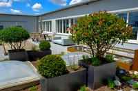 <p>Dachflächen lassen viel Freiraum für Kreativität. Ihr stellen sich aber mehrere technische Hürden in den Weg, die den Planenden und Ausführenden…</p>