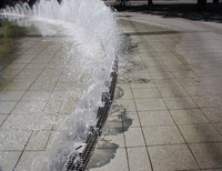 <p>Wasser ist überaus facetten­reich. Es belebt das Stadtbild und lässt Plätze und Strassen attraktiv erscheinen. Weil Wasserobjekte zur Verbesserung des…</p>