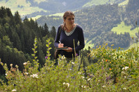 <p>Auch in der Schweiz wird die Gartenszene immer grösser und lebendiger. Seit 2008 existiert das von verschiedenen Gartenvereinen getragene Netzwerk…</p>