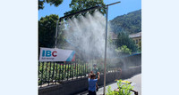 Abkühlung für heisse Tage in Chur <p>In der Churer Innenstadt können sich Passantinnen und Passanten seit Montag, 19. Juli 2021, an heissen Tagen unter zwei Sprühduschen abkühlen. </p>