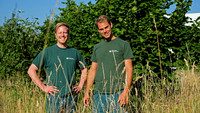 <p>Ein Gärtner will Vorarbeiter werden und wird von </p><p>der Finanzchefin gecoacht. Ein Geschäftsleitungsmitglied begleitet eine Gärtnerin auf ihrem Weg zur…</p>