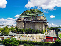 <p>Der Grüne Bunker in Hamburg feierte diesen Frühling seine Wiedereröffnung. Nach einer gut fünfjährigen Umbauphase lädt der neuerdings aufgestockte…</p>